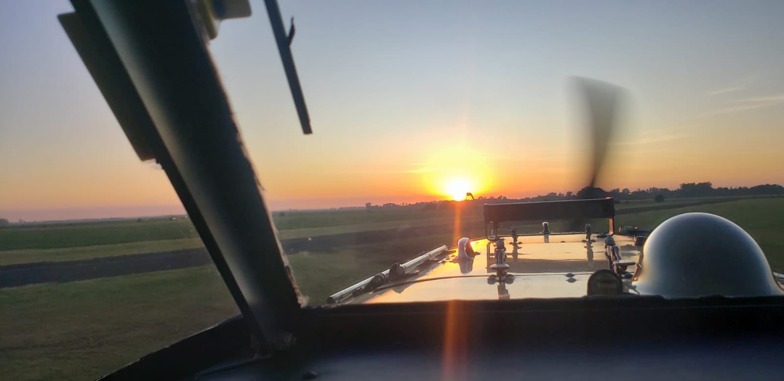 Atardecer desde la cabina